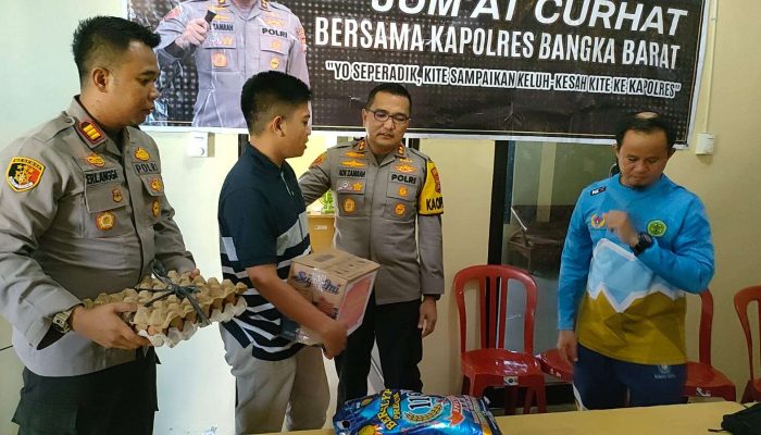 Kapolres Bangka Barat Serahkan Santunan untuk Ahli Waris Anggota KPPS Air Belo