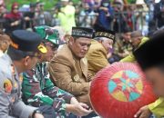 Berbagai Pertunjukan Seni dan Budaya Warnai Festival Perang Ketupat 2024