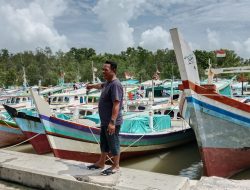 Alur Muara Buntu, Ratusan Nelayan Tidak Melaut