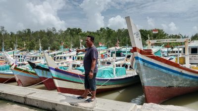 Alur Muara Buntu, Ratusan Nelayan Tidak Melaut