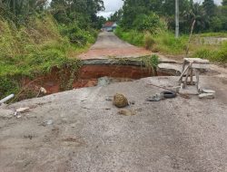 Selain Rendam Ratusan Rumah, Banjir Parittiga Rusak 4 Akses Jalan