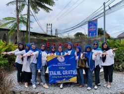 Berkah Ramadhan, DPC IWAPI Pangkalpinang Bagikan Ratusan Takjil Kepada Masyarakat