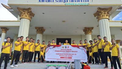 Polda Babel Gelar Baksos Religi Jelang HUT Bhayangkara Ke 79, Bersih Tempat Ibadah Hingga Beri Bantuan